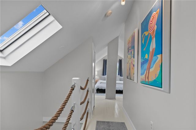 68 Roseneath Avenue, Newport, RI 02840