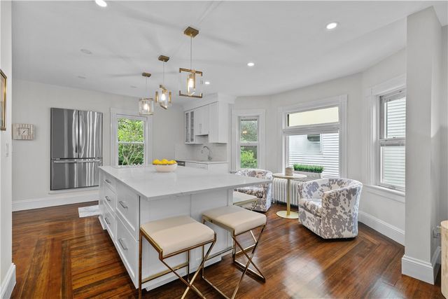 68 Roseneath Avenue, Newport, RI 02840