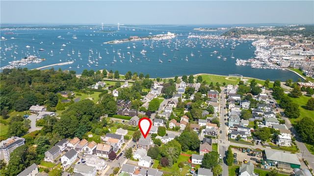 68 Roseneath Avenue, Newport, RI 02840