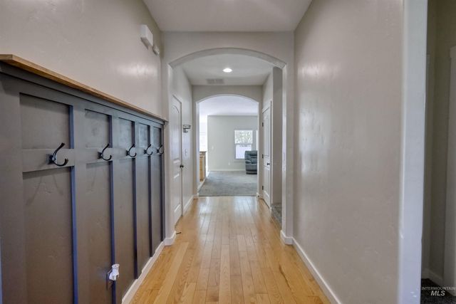 2515 N Chatterton, Meridian, ID 83646