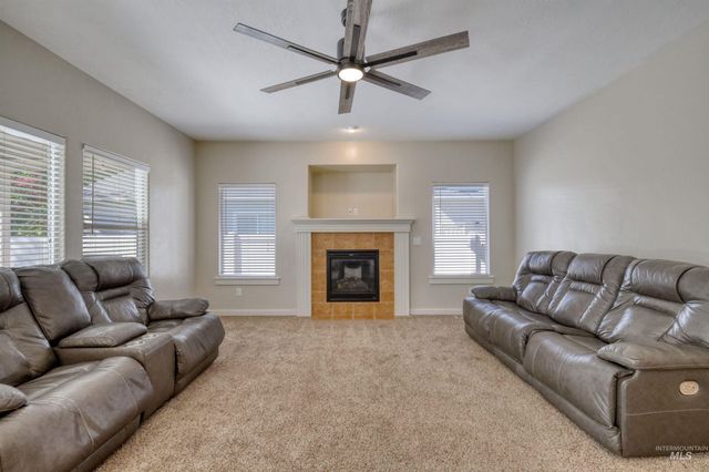 2515 N Chatterton, Meridian, ID 83646
