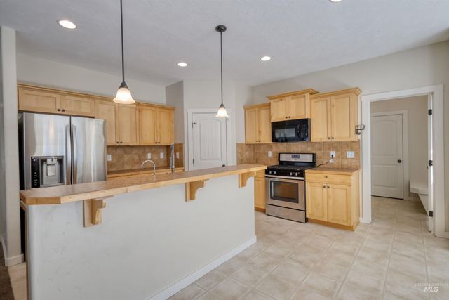 2515 N Chatterton, Meridian, ID 83646