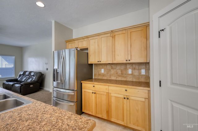 2515 N Chatterton, Meridian, ID 83646