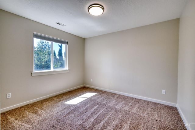 2515 N Chatterton, Meridian, ID 83646