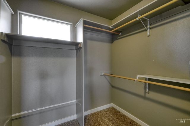 2515 N Chatterton, Meridian, ID 83646