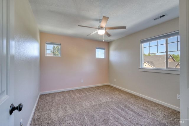 2515 N Chatterton, Meridian, ID 83646