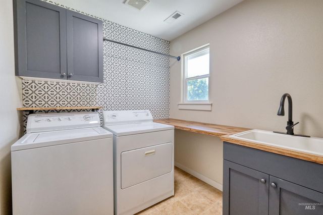 2515 N Chatterton, Meridian, ID 83646
