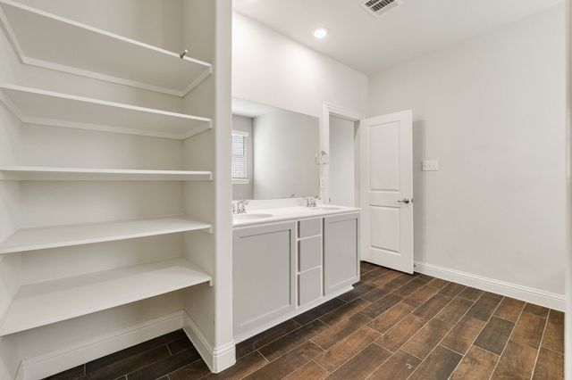 2717 Ainsworth Road, Aubrey, TX 76227