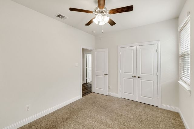 2717 Ainsworth Road, Aubrey, TX 76227