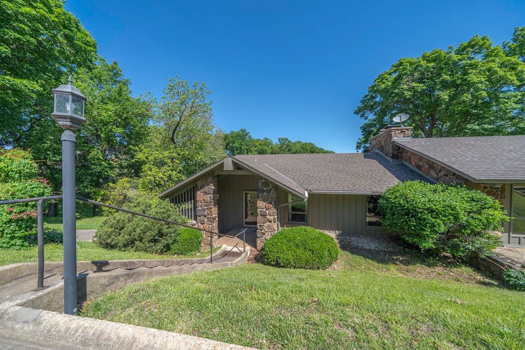 57450 E Highway 125 599, Monkey Island, OK 74331