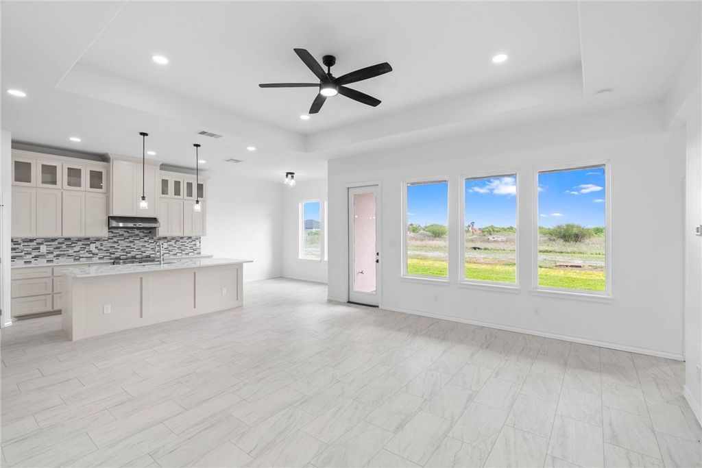 6846 La Salle Dr, Corpus Christi, TX 78414 — photo 4