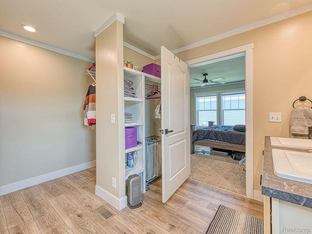 501 Washington, Sumpter Township, MI 48111