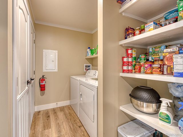 501 Washington, Sumpter Township, MI 48111