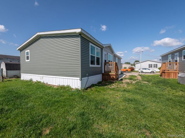 501 Washington, Sumpter Township, MI 48111