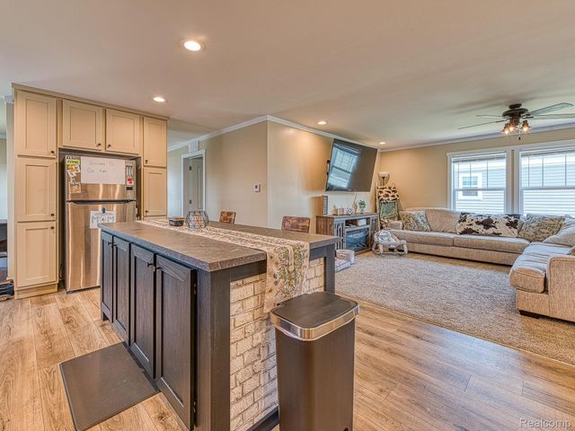 501 Washington, Sumpter Township, MI 48111