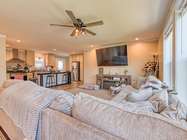 501 Washington, Sumpter Township, MI 48111