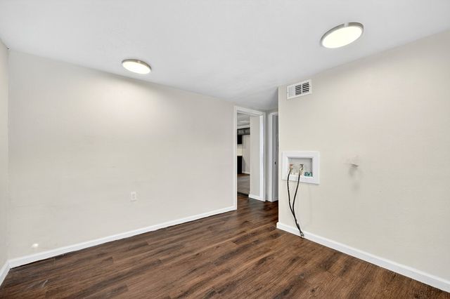 1805 E 42nd St, Odessa, TX 79762