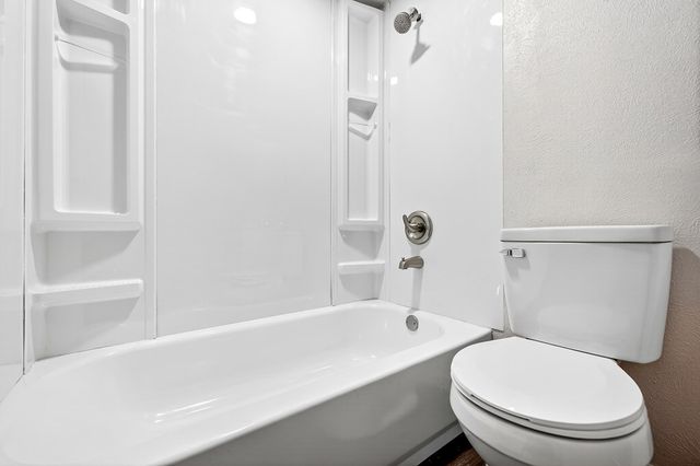 1805 E 42nd St, Odessa, TX 79762