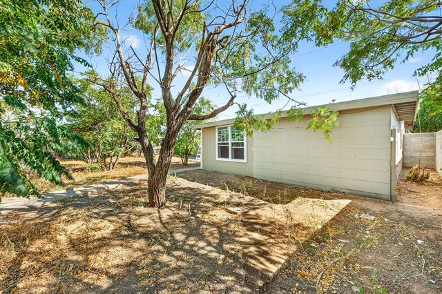 1805 E 42nd St, Odessa, TX 79762