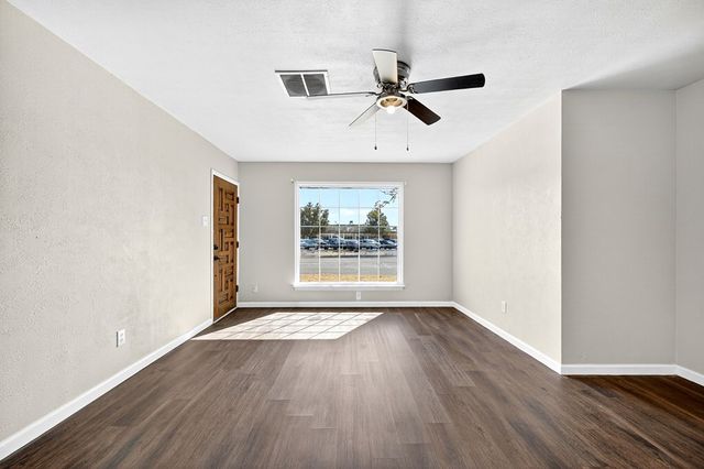 1805 E 42nd St, Odessa, TX 79762