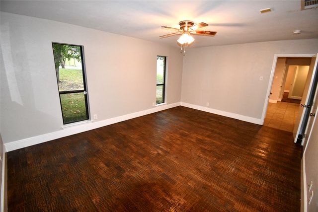 2366 Hill N Dale Drive, Irving, TX 75038