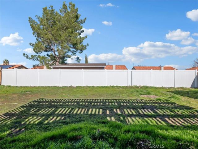 11068 Tamarisk, Adelanto, CA 92301