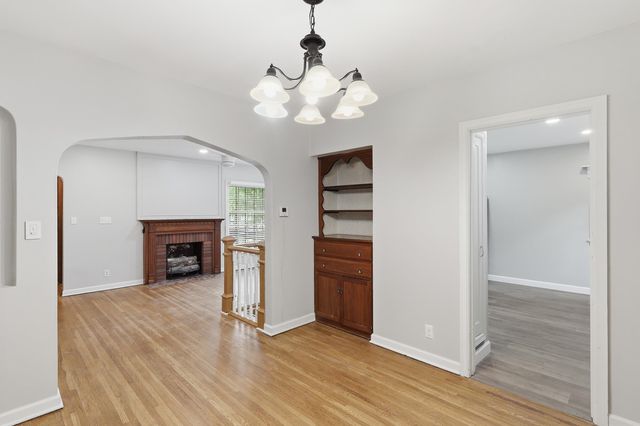 230 S Minneapolis Avenue, Wichita, KS 67211