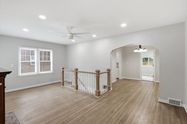 230 S Minneapolis Avenue, Wichita, KS 67211