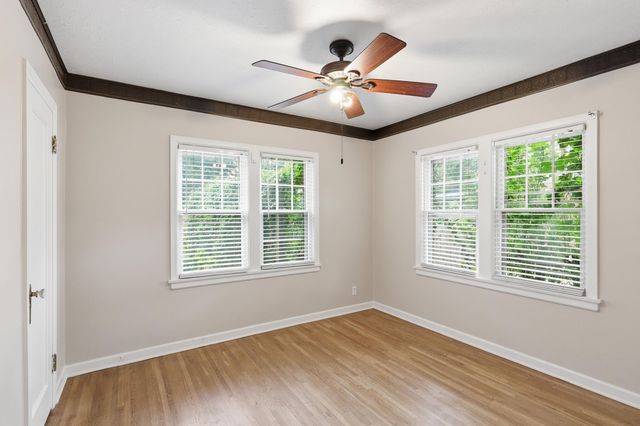 230 S Minneapolis Avenue, Wichita, KS 67211