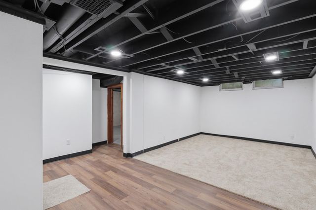 230 S Minneapolis Avenue, Wichita, KS 67211