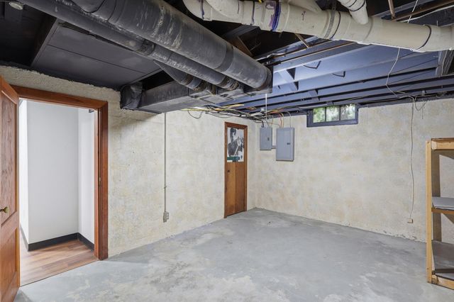 230 S Minneapolis Avenue, Wichita, KS 67211