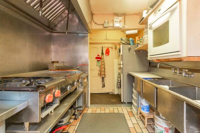 2209 Kemble Avenue, South Bend, IN 46613