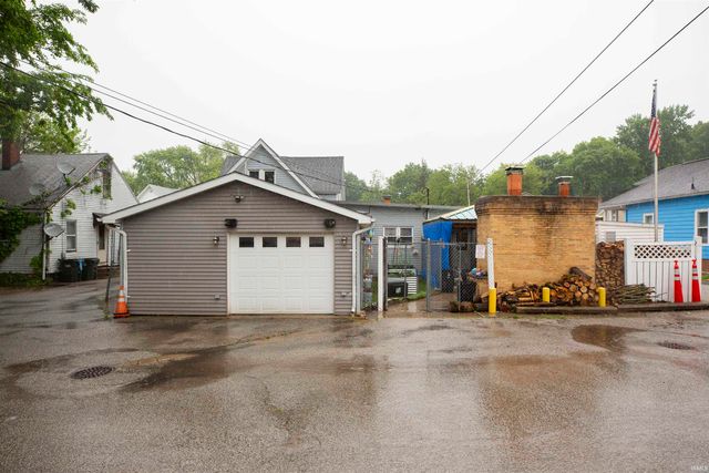 2209 Kemble Avenue, South Bend, IN 46613