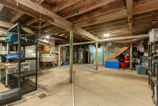 2209 Kemble Avenue, South Bend, IN 46613