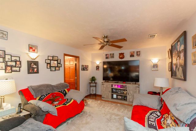 2209 Kemble Avenue, South Bend, IN 46613