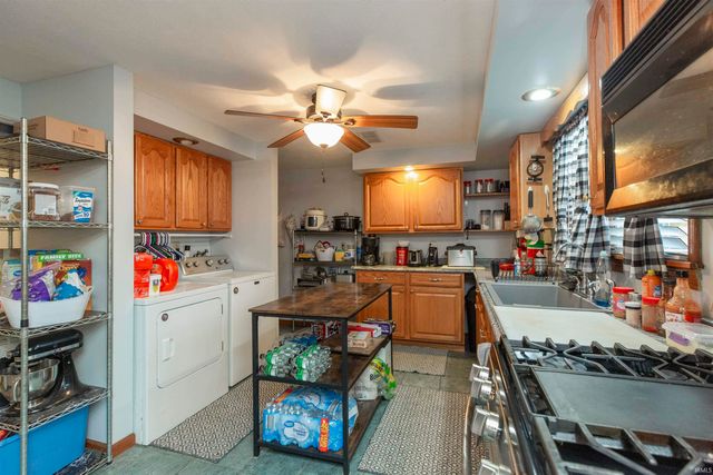 2209 Kemble Avenue, South Bend, IN 46613