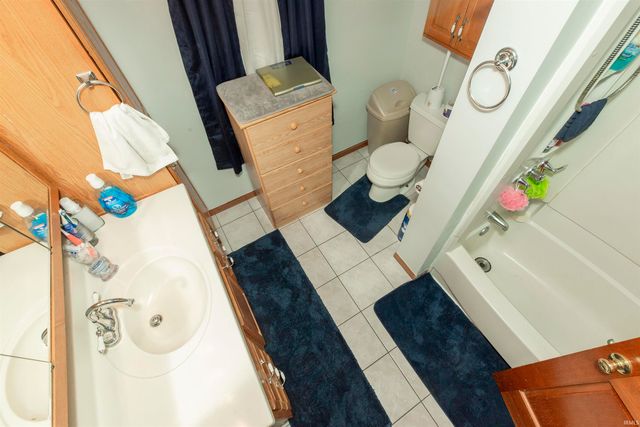 2209 Kemble Avenue, South Bend, IN 46613