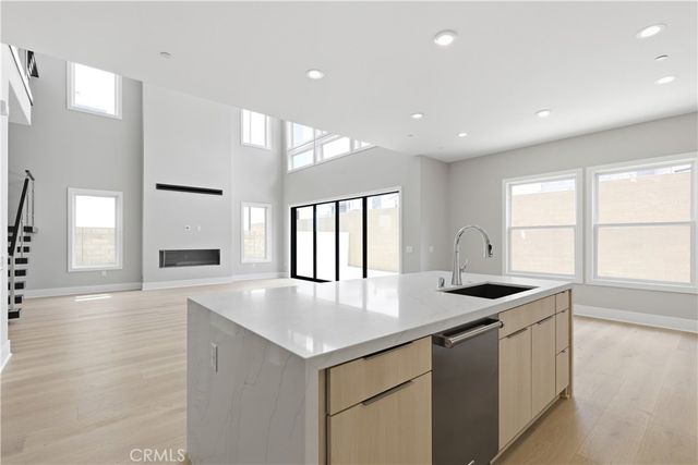 156 Apron, Irvine, CA 92618