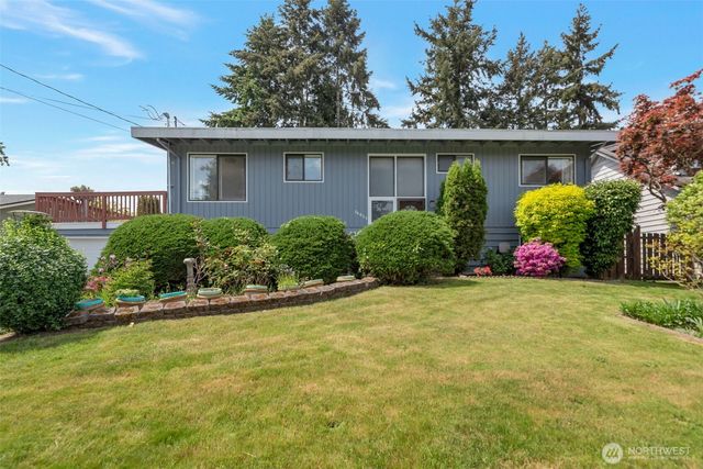 26635 18 Place S, Des Moines, WA 98198
