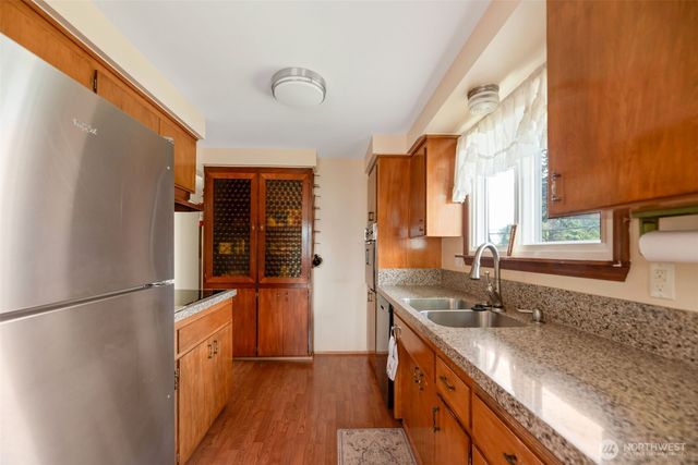 26635 18 Place S, Des Moines, WA 98198