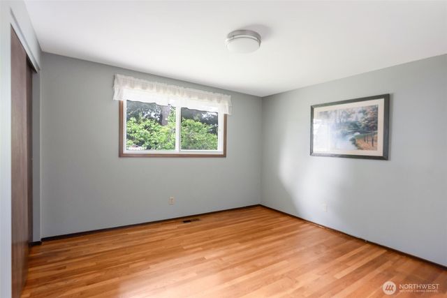 26635 18 Place S, Des Moines, WA 98198