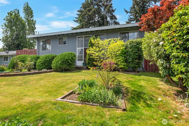 26635 18 Place S, Des Moines, WA 98198