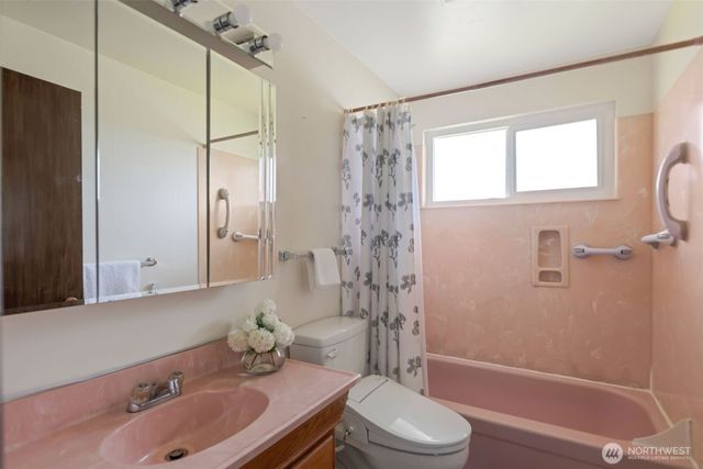 26635 18 Place S, Des Moines, WA 98198
