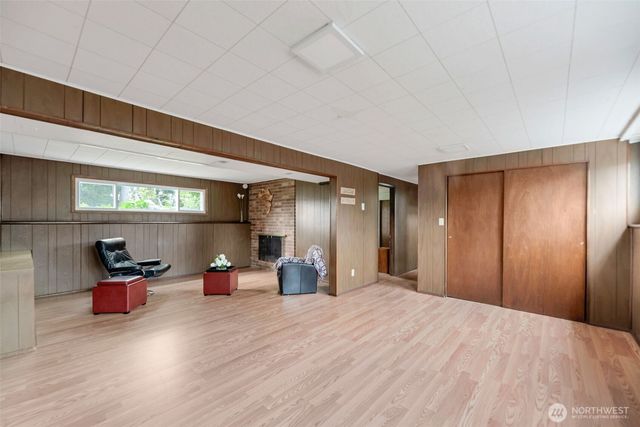26635 18 Place S, Des Moines, WA 98198