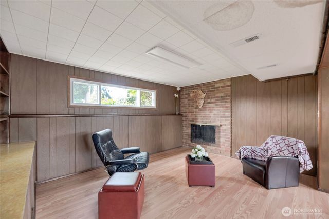 26635 18 Place S, Des Moines, WA 98198