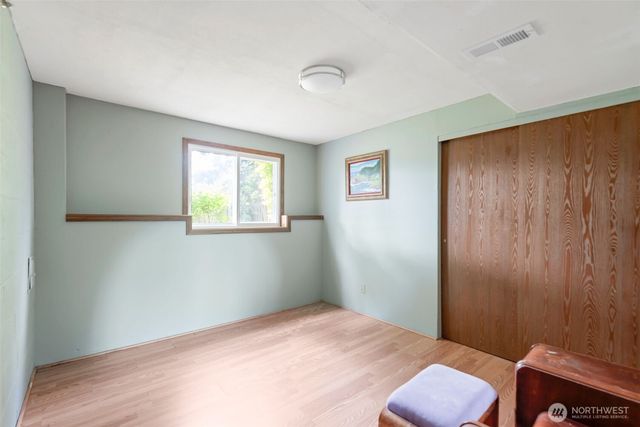 26635 18 Place S, Des Moines, WA 98198