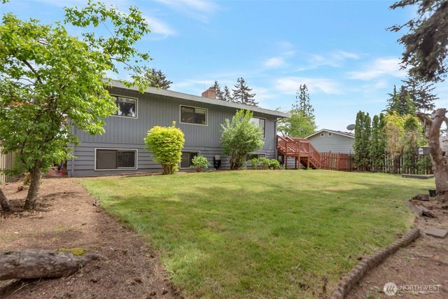 26635 18 Place S, Des Moines, WA 98198