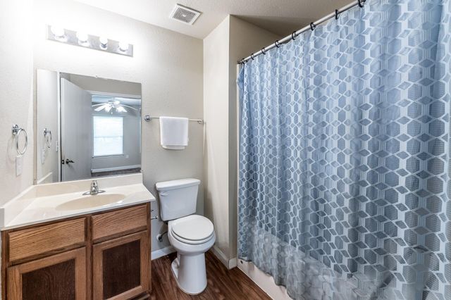 303 Sowell Drive, Huntsville, TX 77320