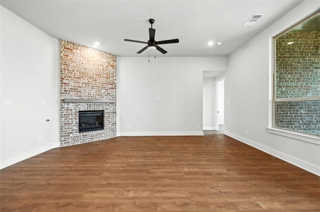 805 Running Iron Trail, Mansfield, TX 76052