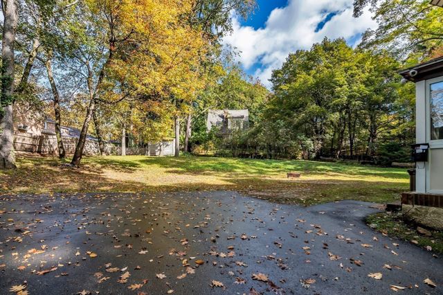 560 Salisbury, Worcester, MA 01609